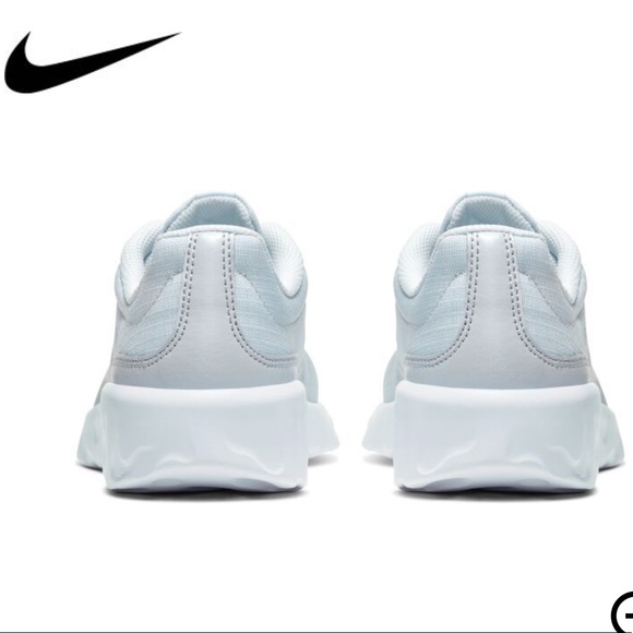 Nike Strada Women athletic shoes original box - Picture 11 of 15